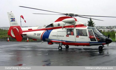 A�rospatiale SA 365 SP Dauphin 2