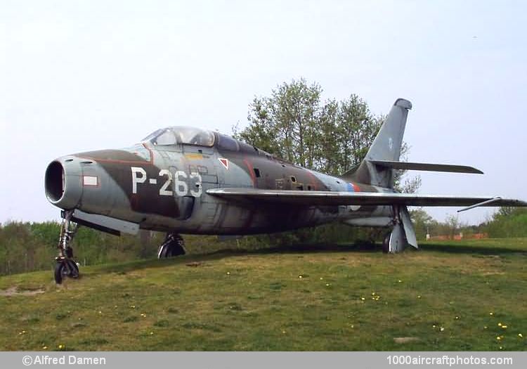 Republic AP-23 F-84F Thunderstreak