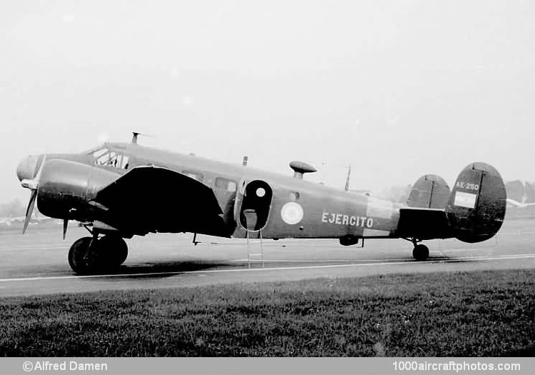 Beech D18S C-45H Expeditor