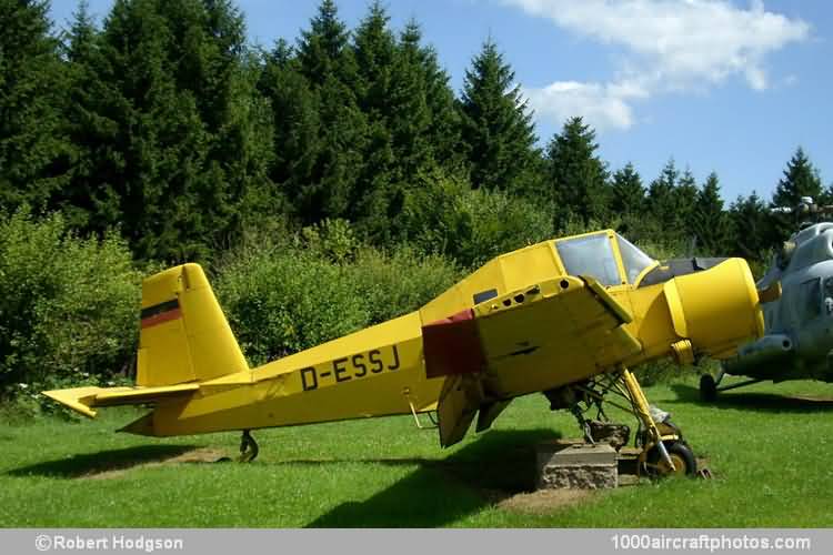 Let Z-37A Cmelák