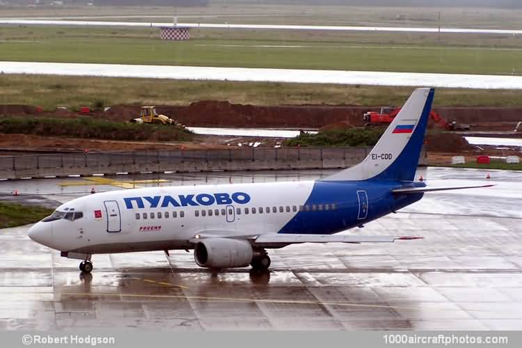Boeing 737-548