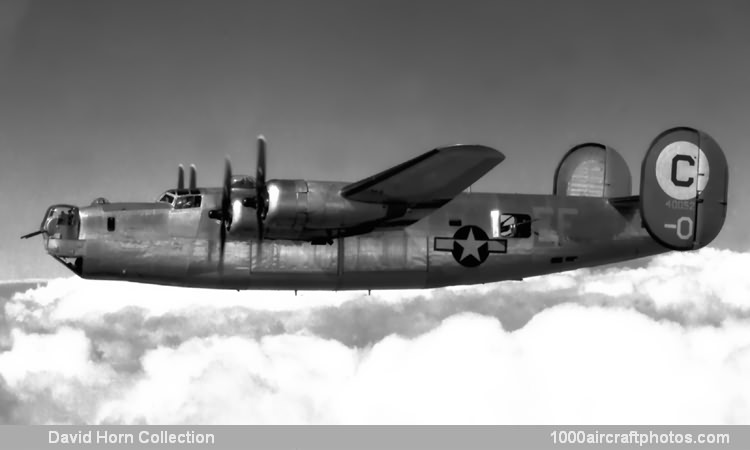 Consolidated 32 B-24J Liberator