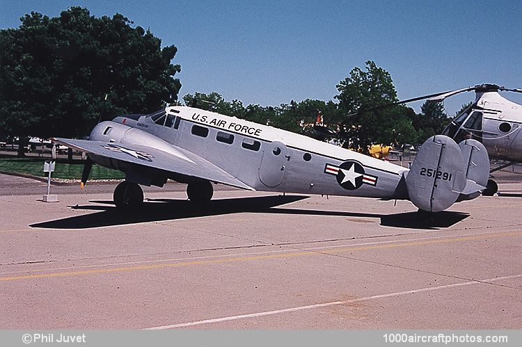 Beech 18 UC-45J Navigator