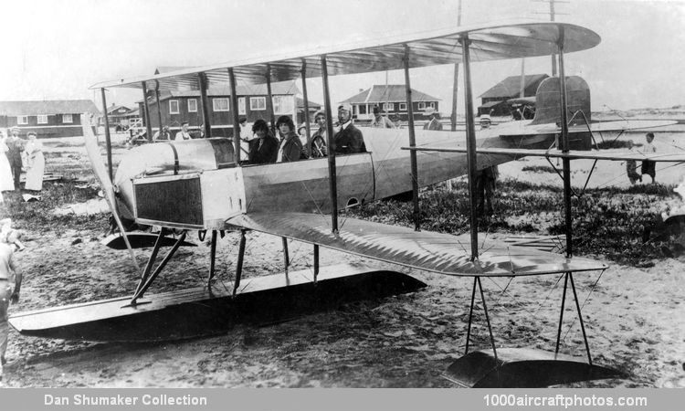 Martin Great Lakes Tourer