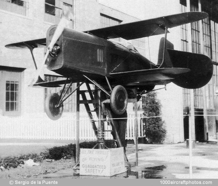 Tethered flight simulator